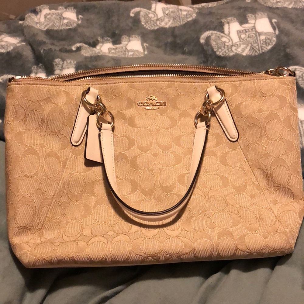 Coach crossbody!!